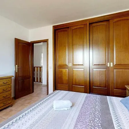 Βίλα Anju Villas, At 100 Meters Far Of The Κοραλέχο