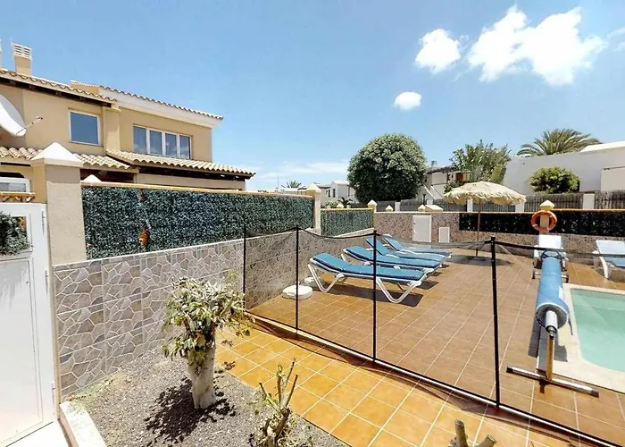 Βίλα Anju Villas, At 100 Meters Far Of The Κοραλέχο
