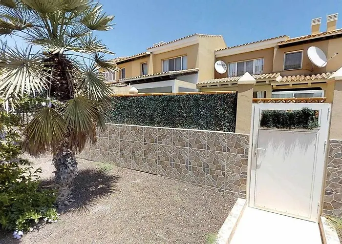 Βίλα Anju Villas, At 100 Meters Far Of The